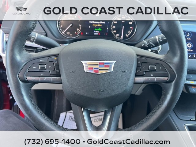 Used 2021 Cadillac XT4 Luxury w/ Cold Weather Package image 19