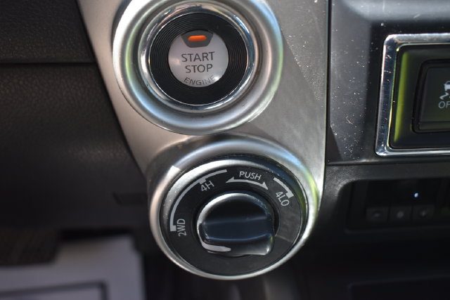 Used 2017 Nissan Titan PRO-4X AWD/4WD image 28