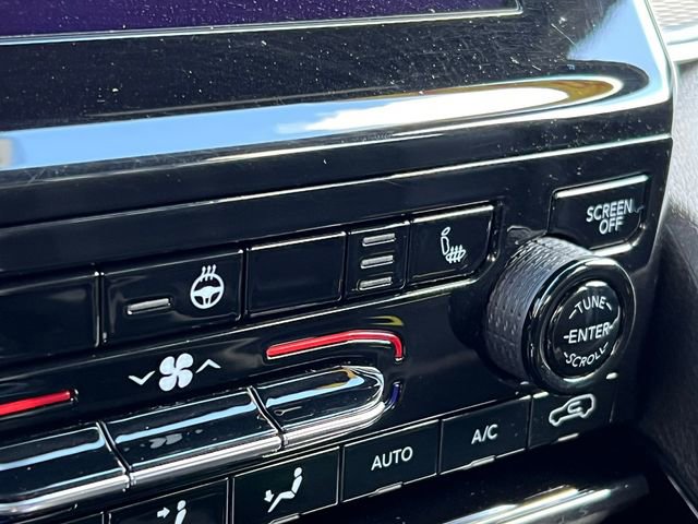 Used 2023 Jeep Grand Cherokee L Laredo image 28