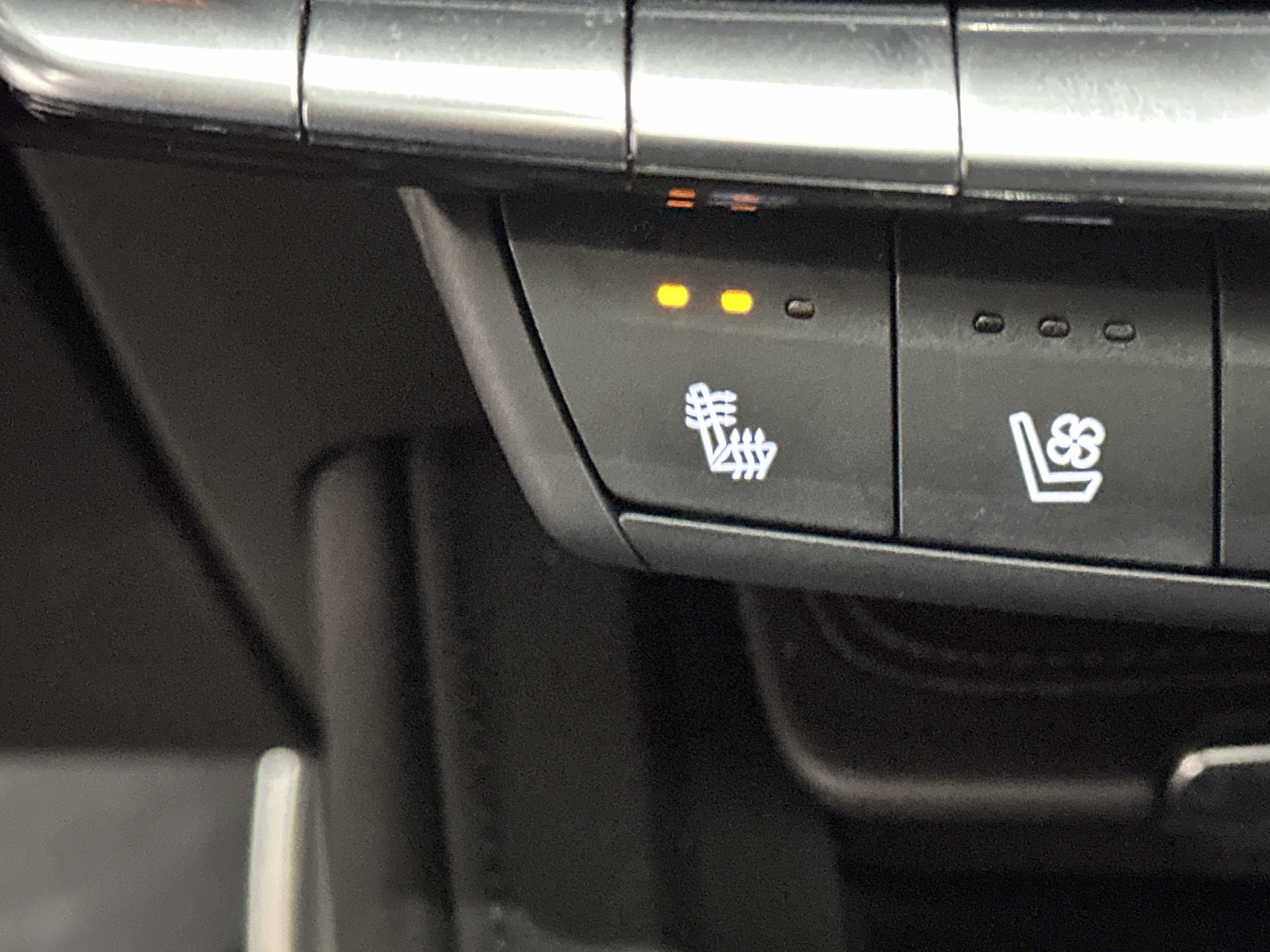 Used 2024 Cadillac XT4 Sport image 40