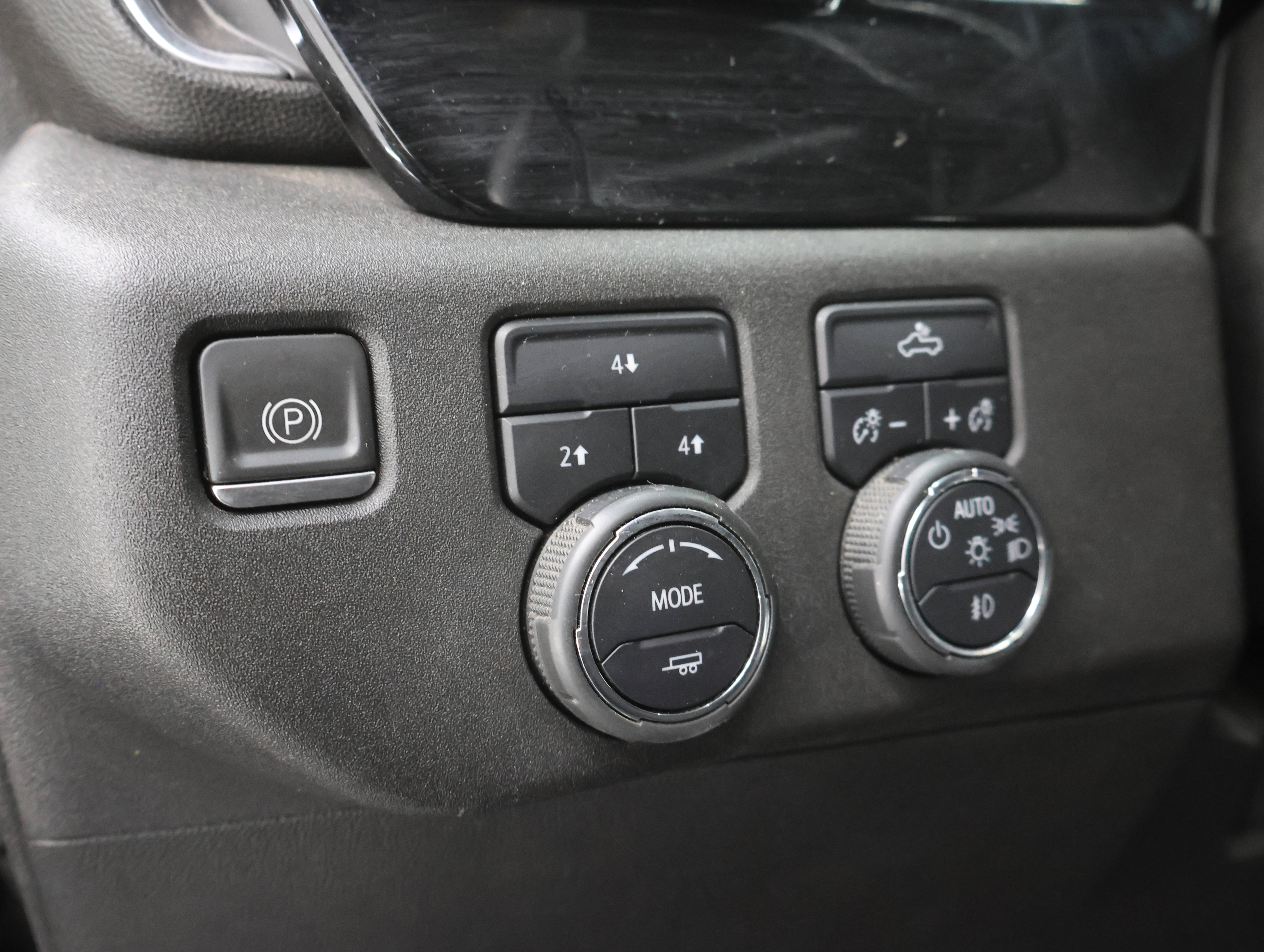 Used 2024 Chevrolet Silverado 2500 LT image 40