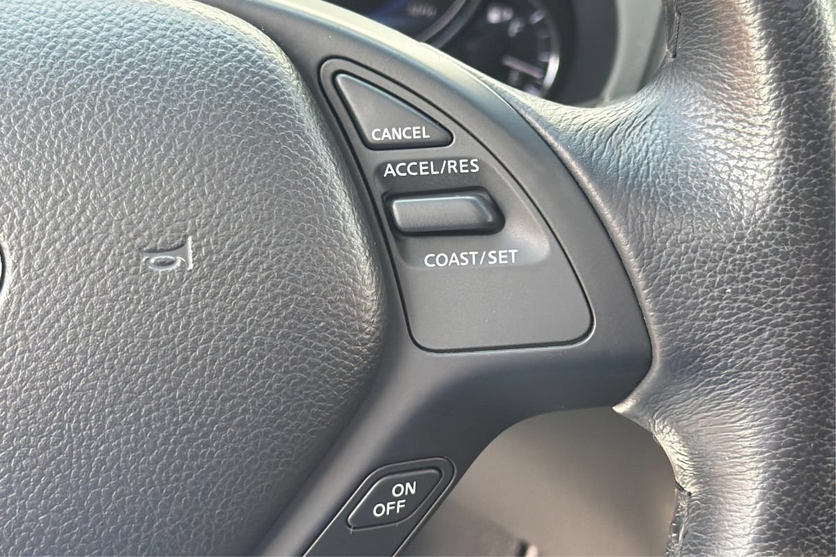 Used 2017 INFINITI QX50 2WD w/ Premium Package image 34