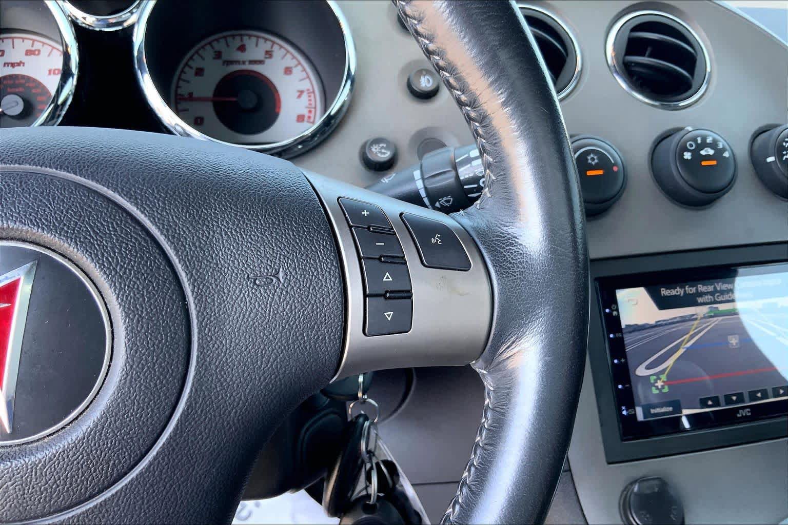 Used 2007 Pontiac Solstice Convertible w/ Premium Package RWD image 20