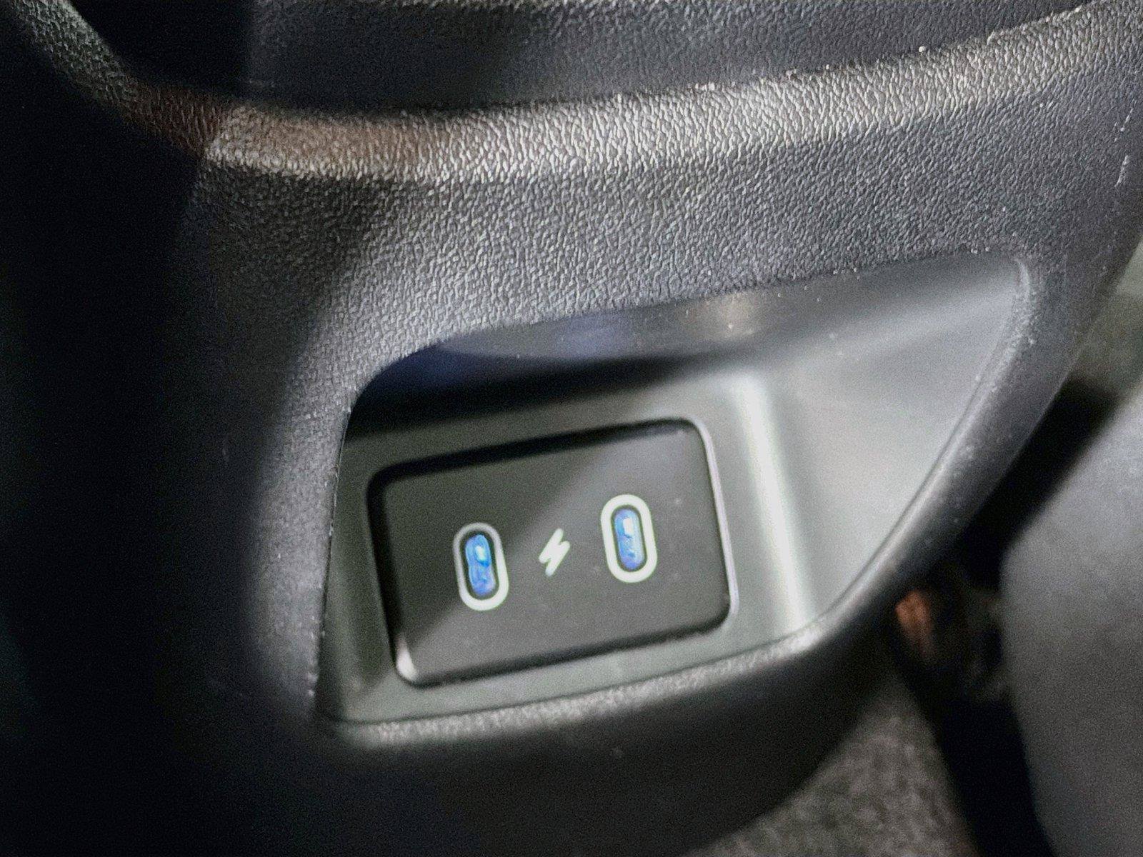 Used 2024 Hyundai Elantra SEL FWD image 40