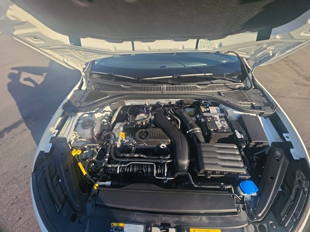 Used 2026 Volkswagen Jetta SEL FWD image 11