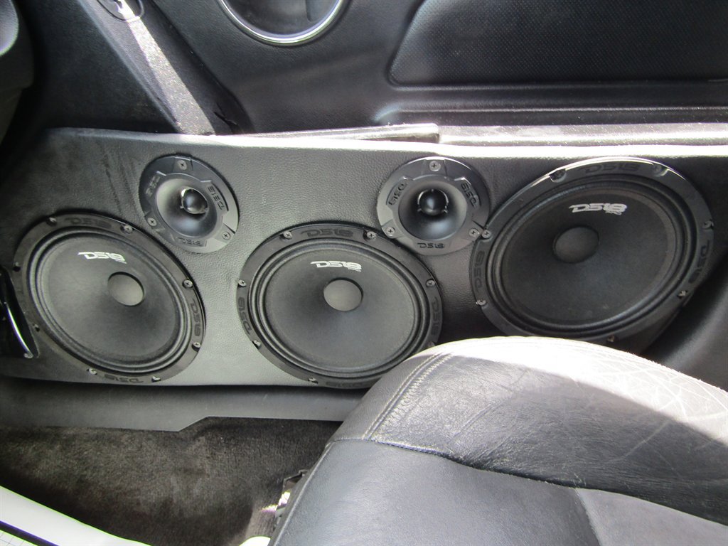 Used 2006 Pontiac Grand Prix GXP w/ Sun And Sound Package FWD image 11