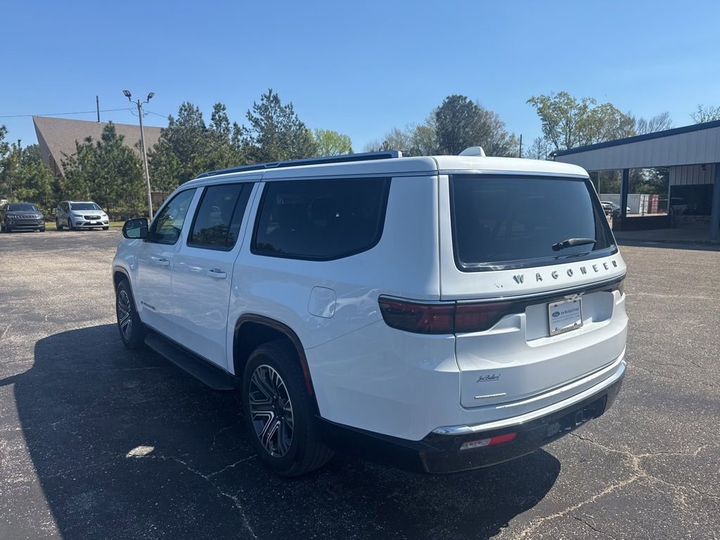 Used 2023 Jeep Wagoneer L 4WD w/ Premium Group I image 25