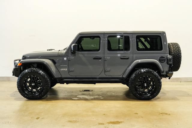 Used 2021 Jeep Wrangler Unlimited Sahara w/ Dual Top Group AWD/4WD image 7