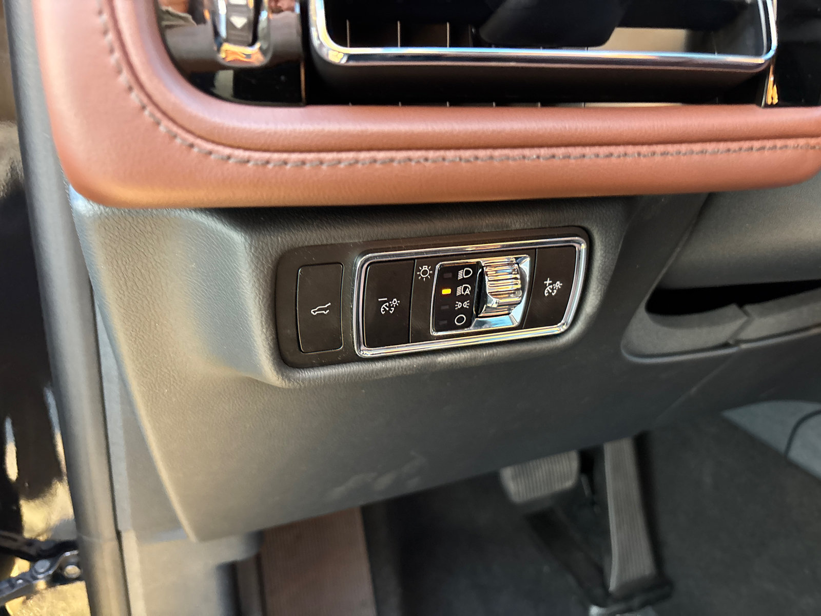 New 2027 Lincoln Aviator Reserve AWD/4WD image 13