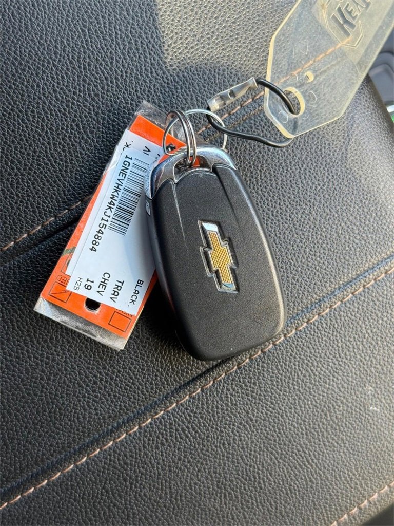 Used 2019 Chevrolet Traverse LT image 32