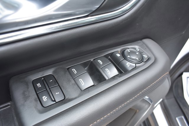 Used 2023 GMC Yukon AT4 w/ Technology Package image 13