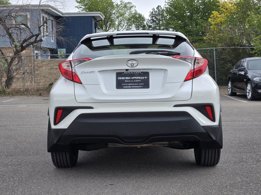 Used 2021 Toyota C-HR XLE FWD image 6