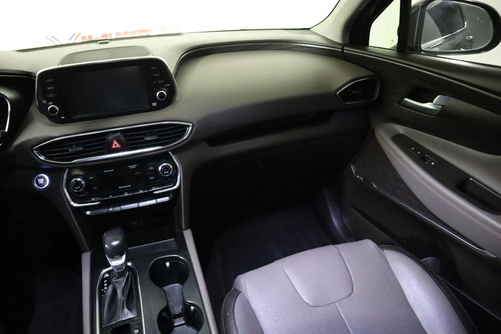 Used 2019 Hyundai Santa Fe Limited image 32