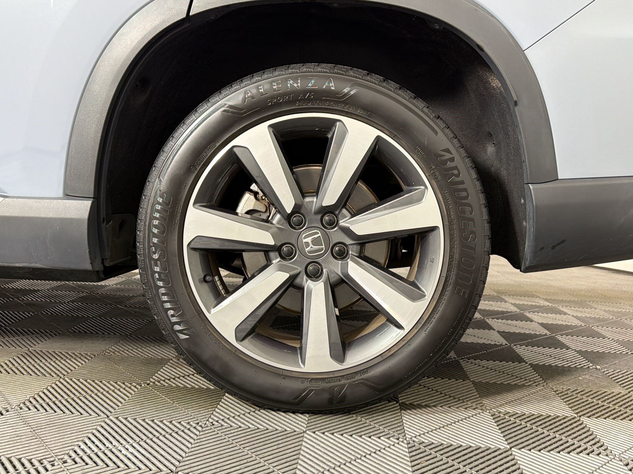 Used 2023 Honda Pilot Elite image 11