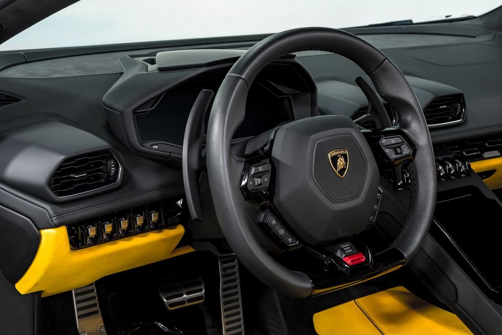 Used 2022 Lamborghini Huracan EVO AWD/4WD image 13