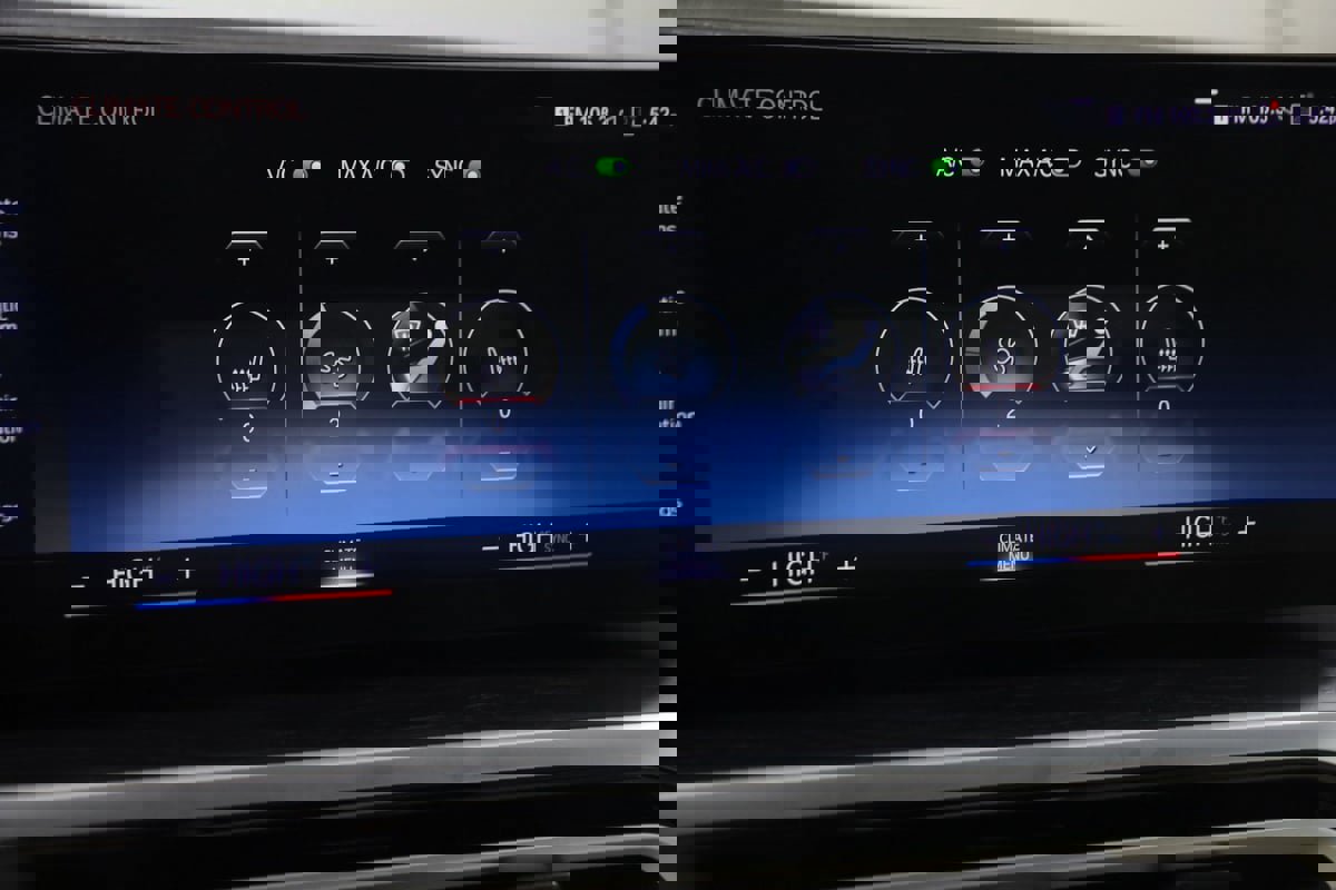 Used 2023 BMW 330i xDrive Sedan image 33