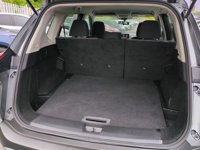 Used 2022 Nissan Rogue S AWD/4WD image 29