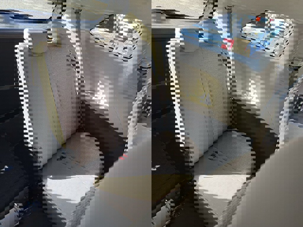 Used 2024 Toyota Sienna LE image 16