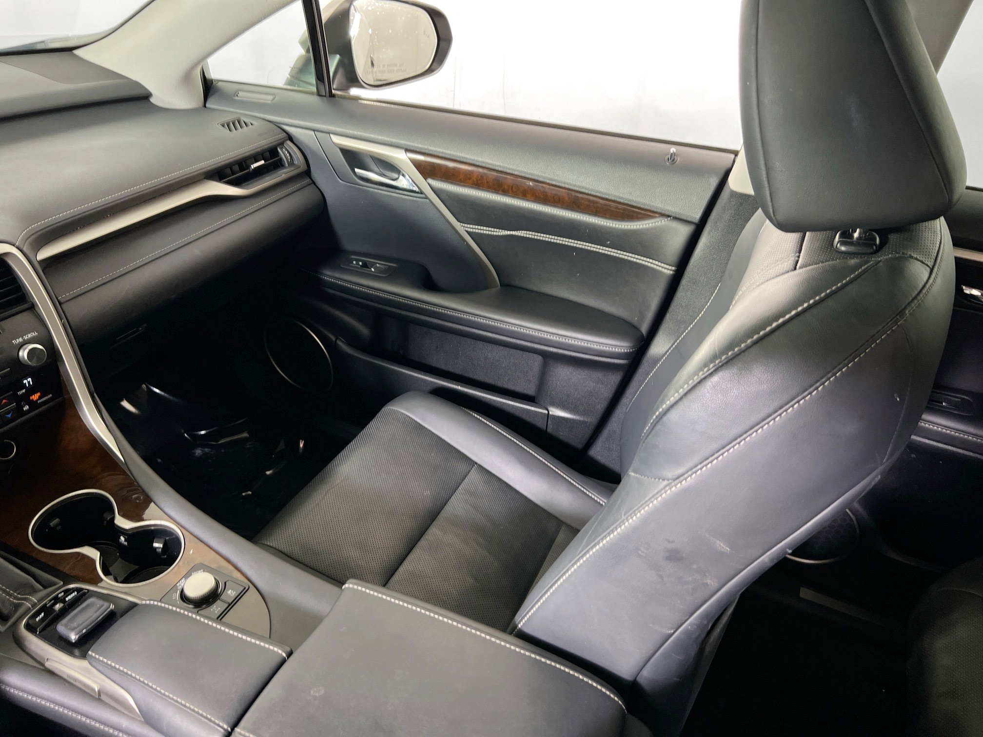 Used 2019 Lexus RX 350 AWD w/ Navigation Package image 24