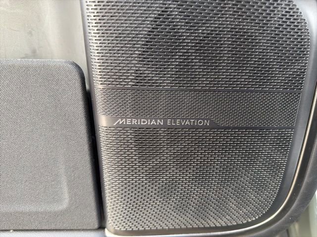 Used 2022 Rivian R1S Launch Edition image 31