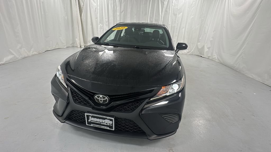 Used 2020 Toyota Camry SE image 8