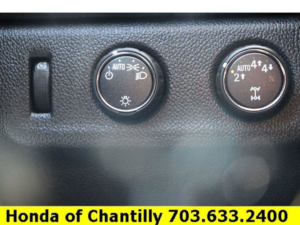 Used 2017 Chevrolet Colorado LT image 20