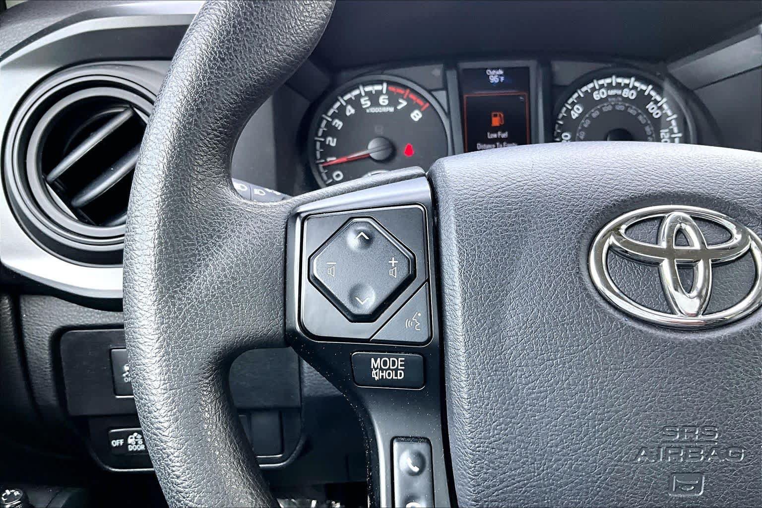 Used 2022 Toyota Tacoma SR AWD/4WD image 21