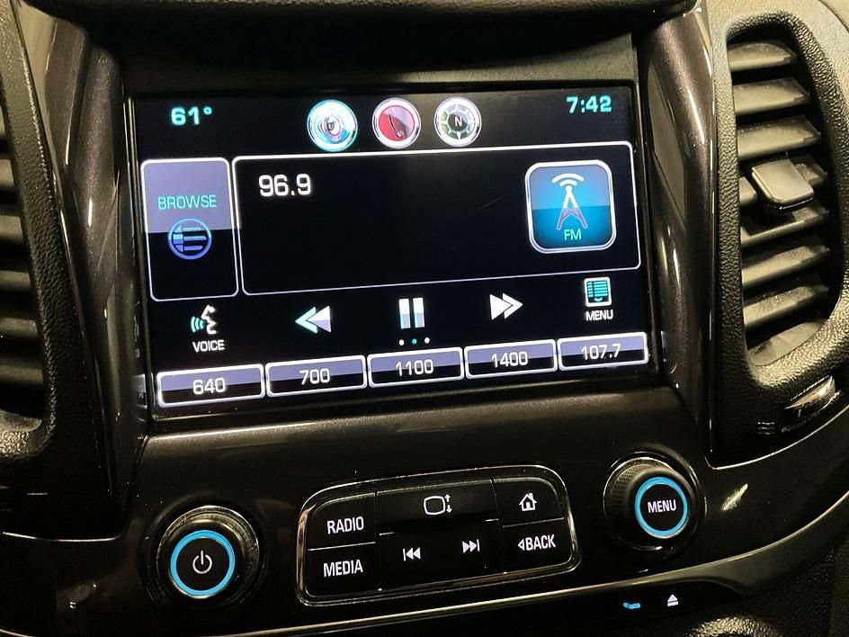 Used 2015 Chevrolet Impala LT w/ Convenience Package image 18