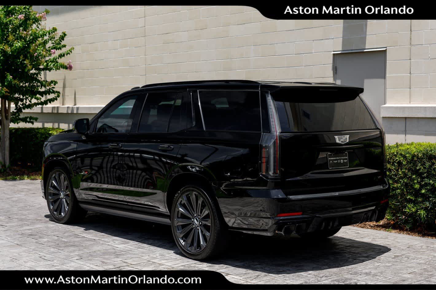 Used 2025 Cadillac Escalade V AWD/4WD image 42