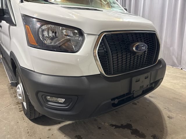 Used 2024 Ford Transit 250 Low Roof AWD w/ Exterior Upgrade Package image 12