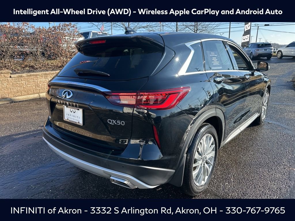 Certified 2025 INFINITI QX50 Pure image 12