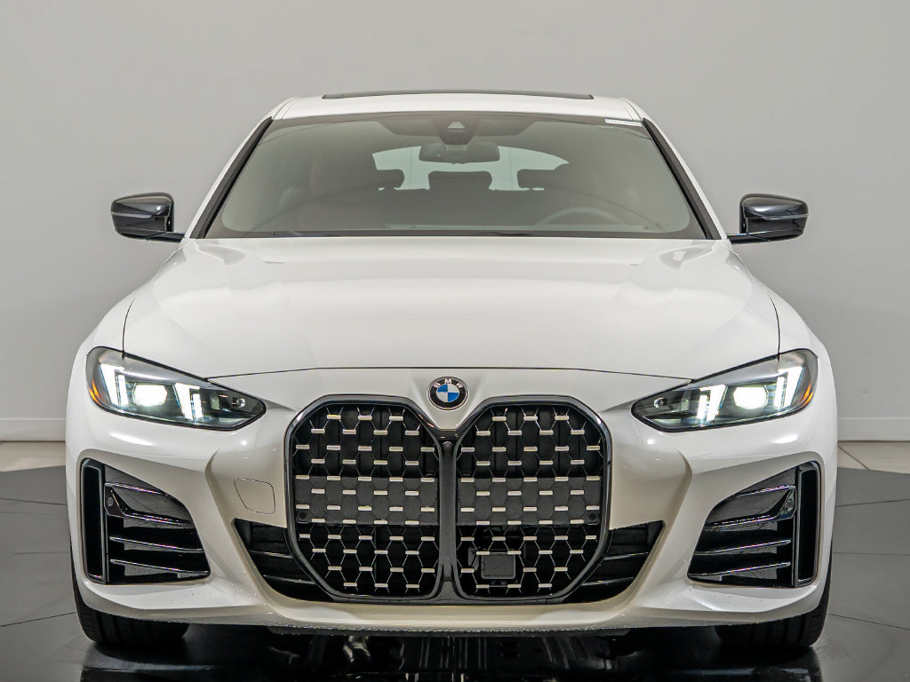 New 2027 BMW 430i xDrive w/ M Sport Package AWD/4WD image 2