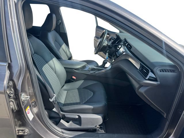 Used 2019 Toyota Camry SE FWD image 11