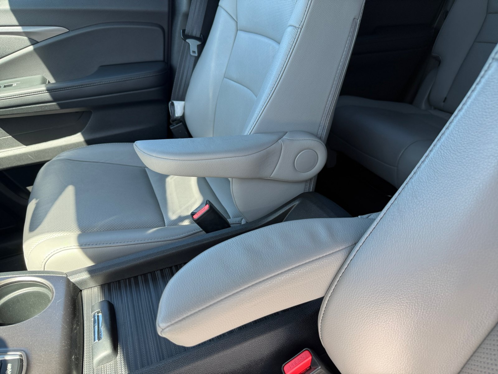 Certified 2023 Honda Passport EX-L image 14