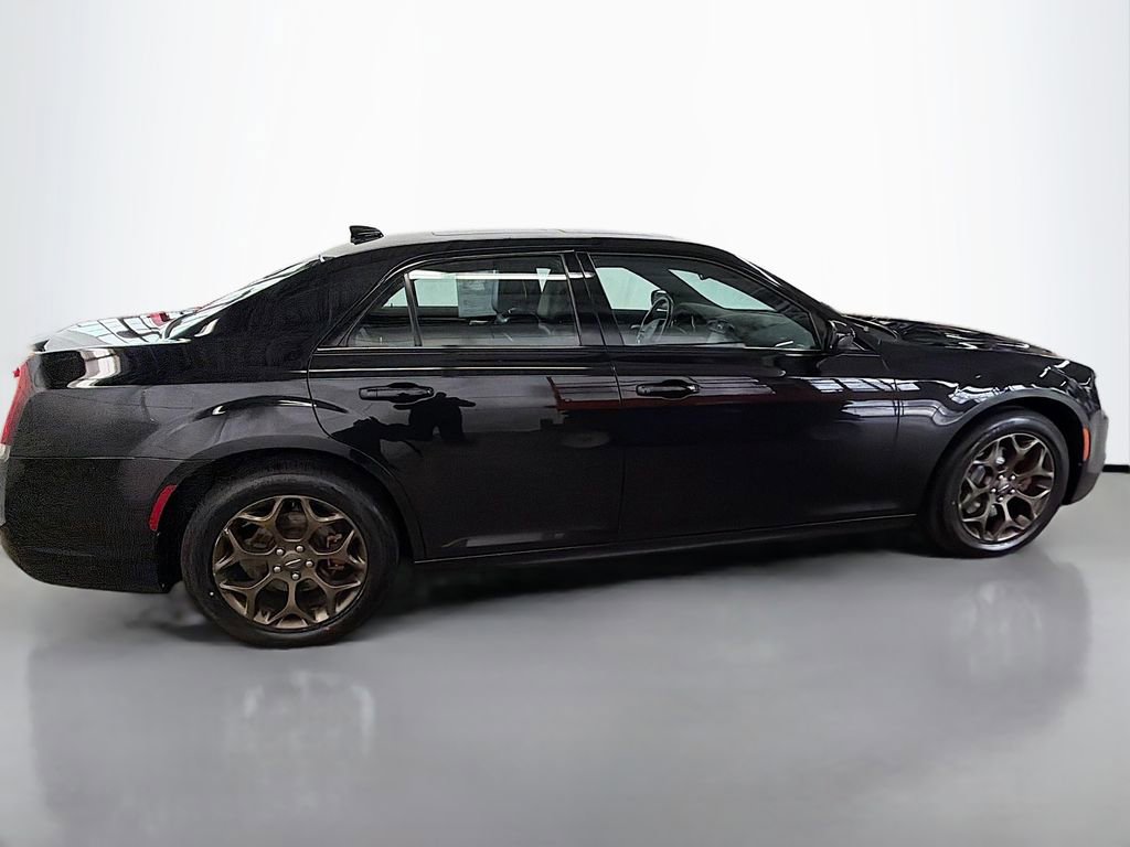 Used 2016 Chrysler 300 S image 8