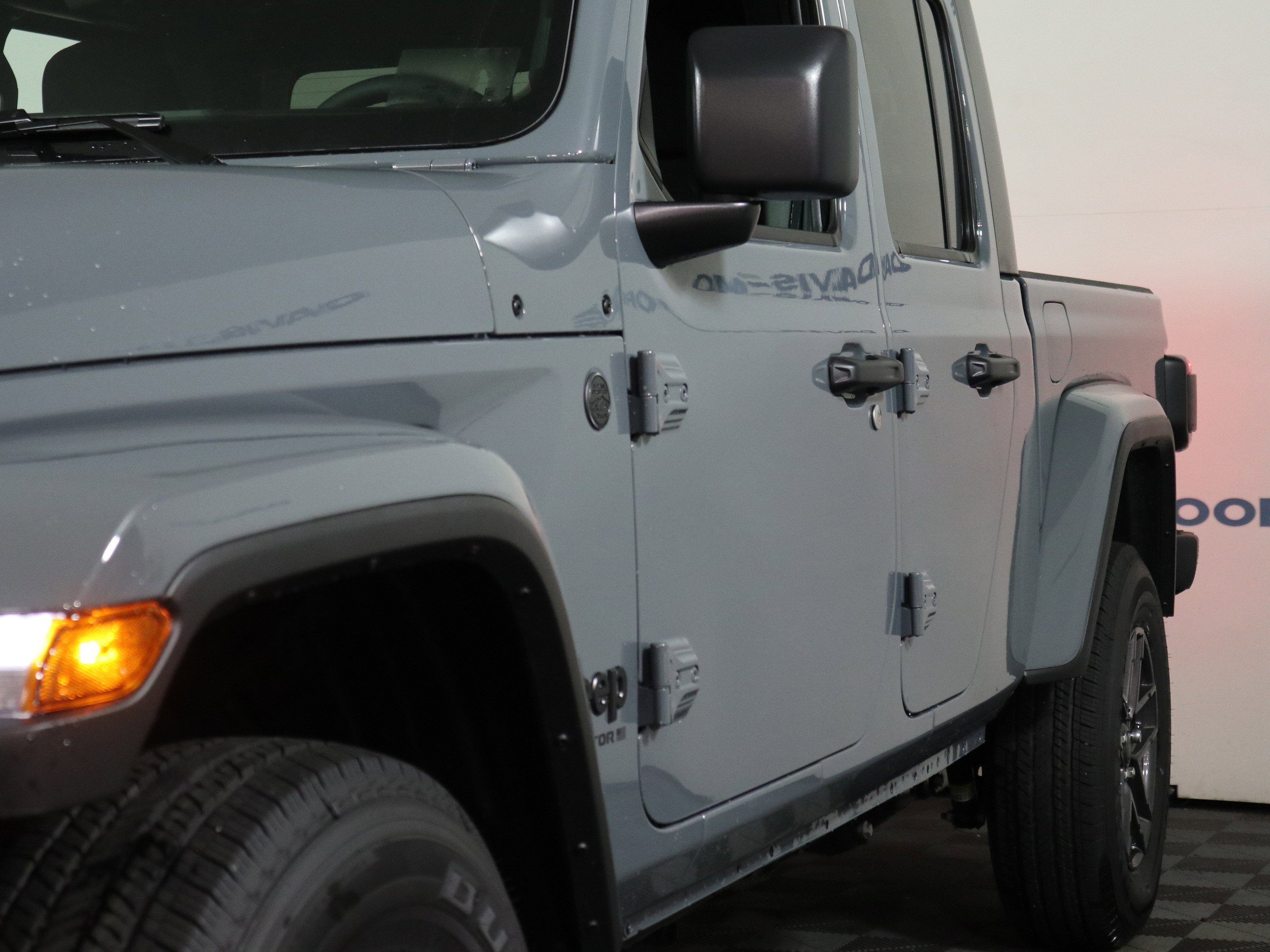 New 2026 Jeep Gladiator Sport AWD/4WD image 11
