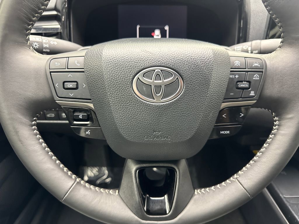 Used 2025 Toyota Camry SE w/ Multimedia Upgrade Package FWD image 58