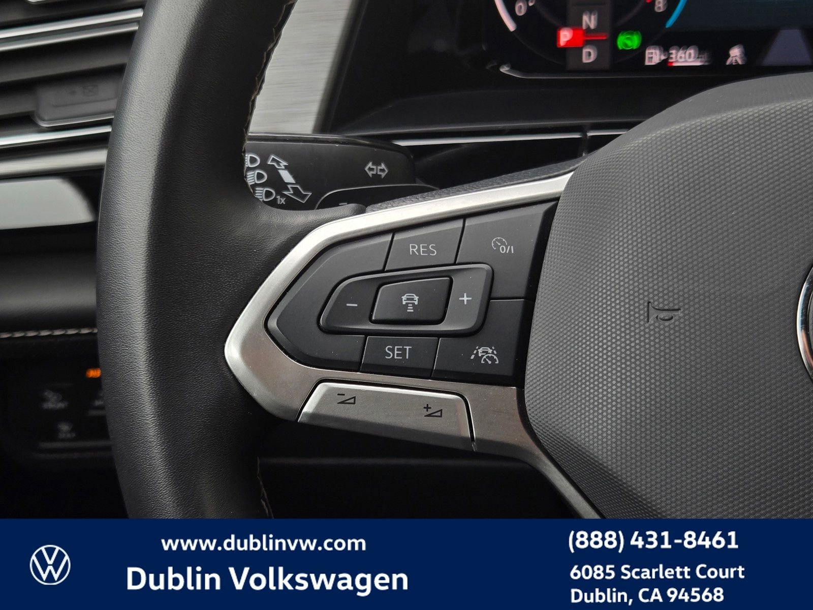 Used 2024 Volkswagen Atlas Cross Sport SE image 20