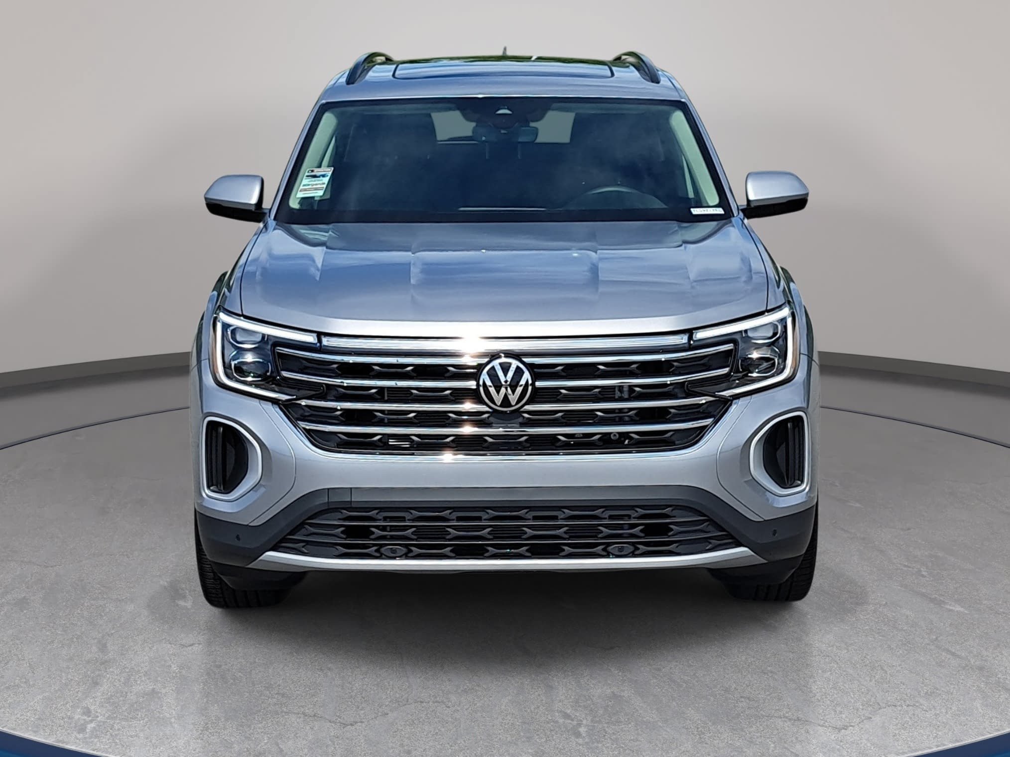 New 2026 Volkswagen Atlas SE FWD image 2
