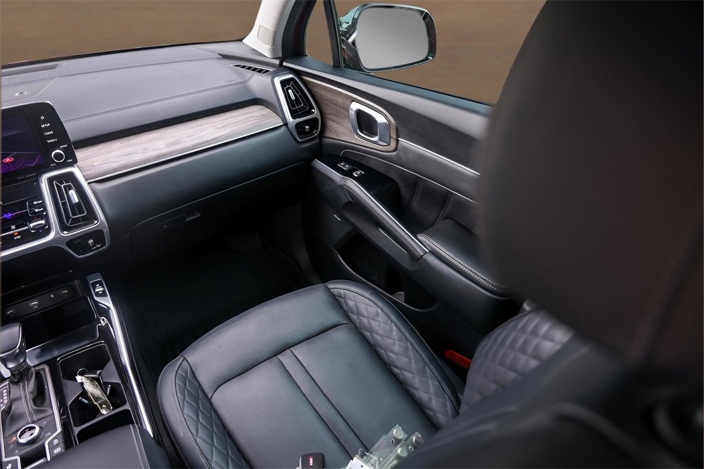 Used 2022 Kia Sorento SX Prestige image 29