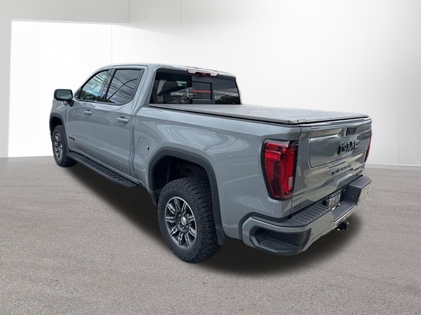 Used 2024 GMC Sierra 1500 AT4 w/ Technology Package AWD/4WD image 31