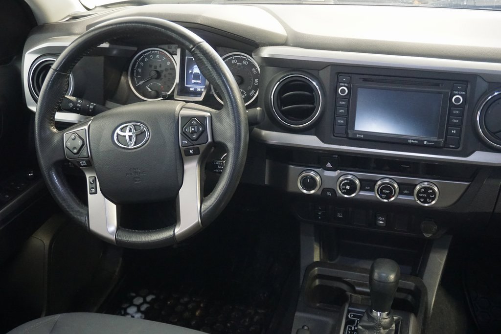 Used 2017 Toyota Tacoma SR5 image 25