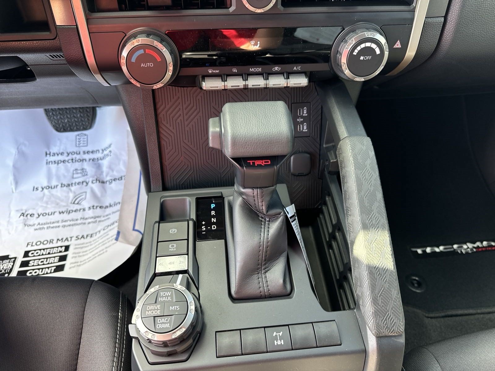 New 2024 Toyota Tacoma TRD Off-Road AWD/4WD image 20