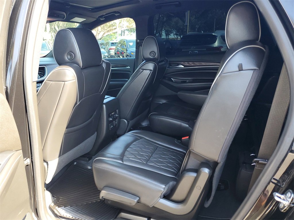 Certified 2023 Buick Enclave Avenir image 14