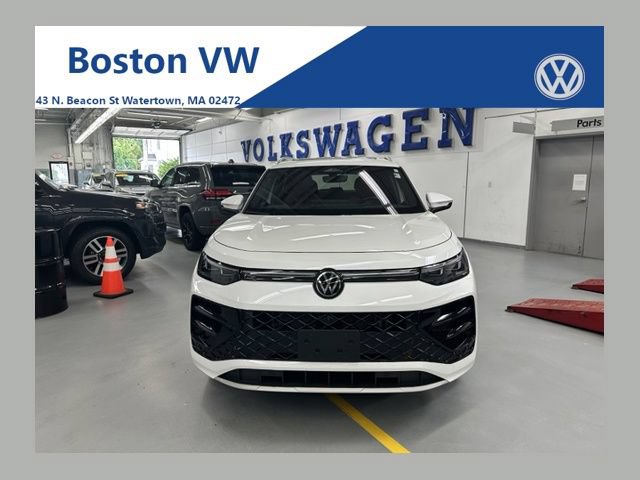 Used 2026 Volkswagen Tiguan SEL R-Line