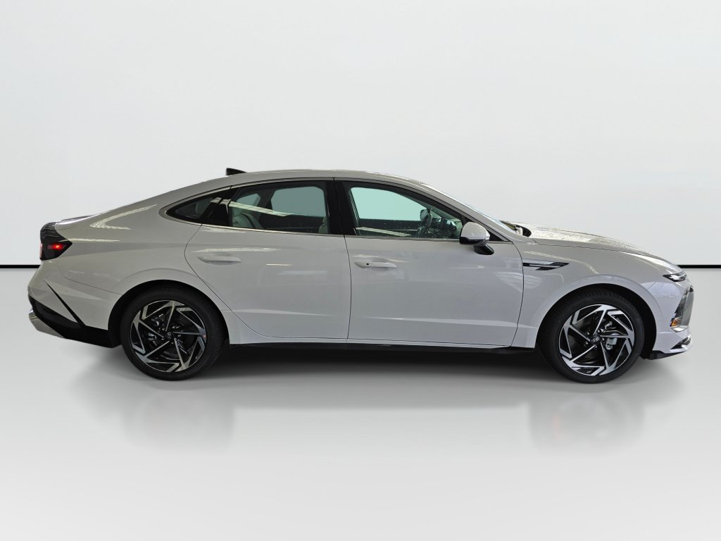 New 2026 Hyundai Sonata SEL AWD/4WD image 3