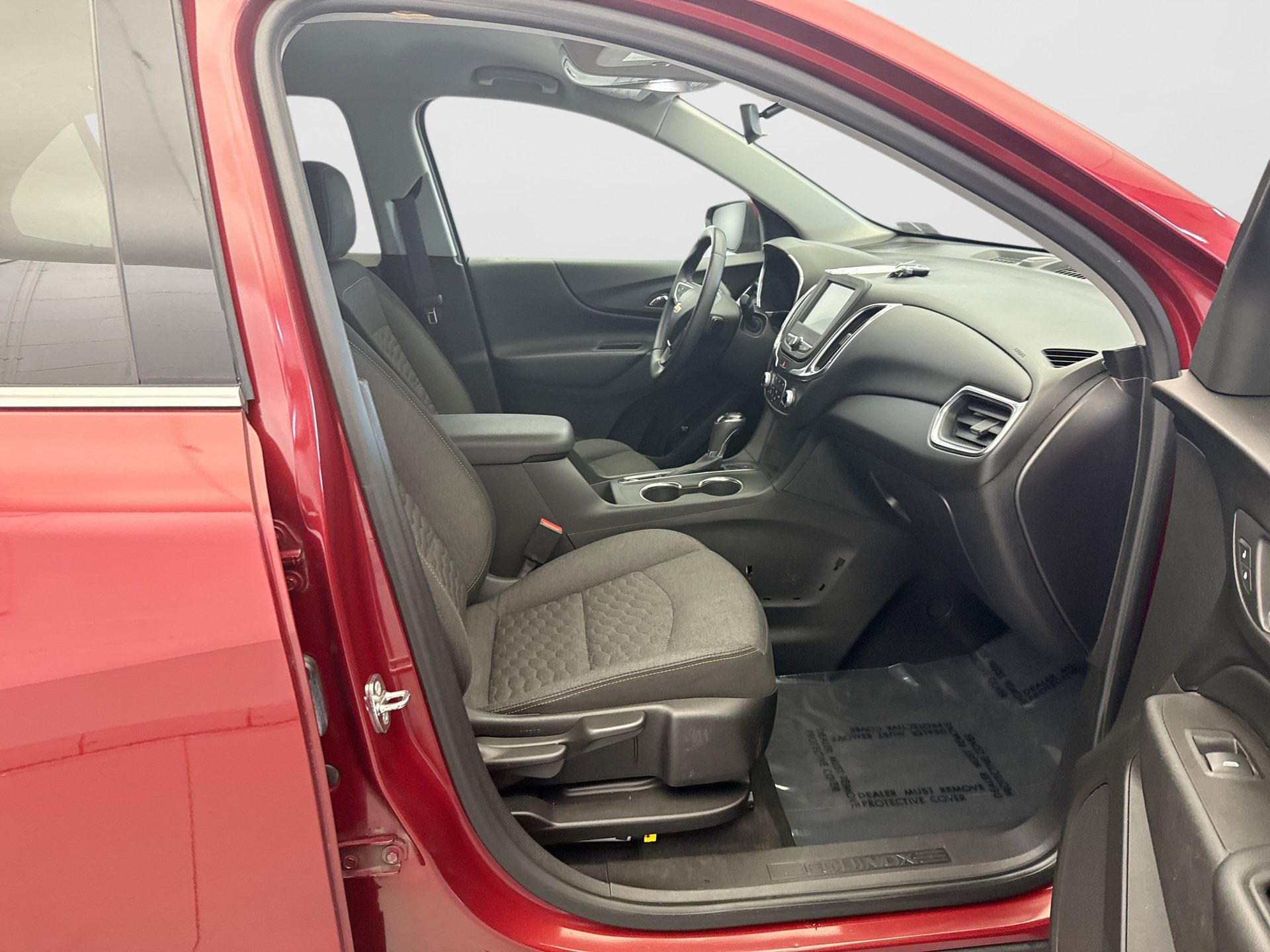 Used 2018 Chevrolet Equinox LT AWD/4WD image 16