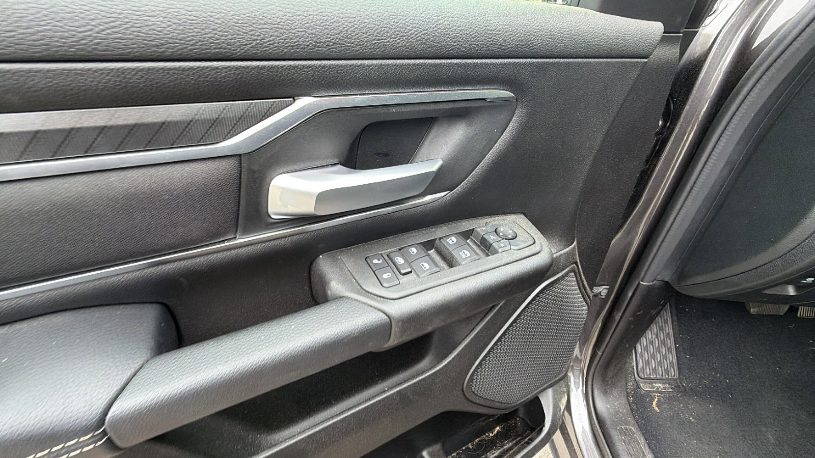 Used 2026 RAM 1500 Big Horn AWD/4WD image 15