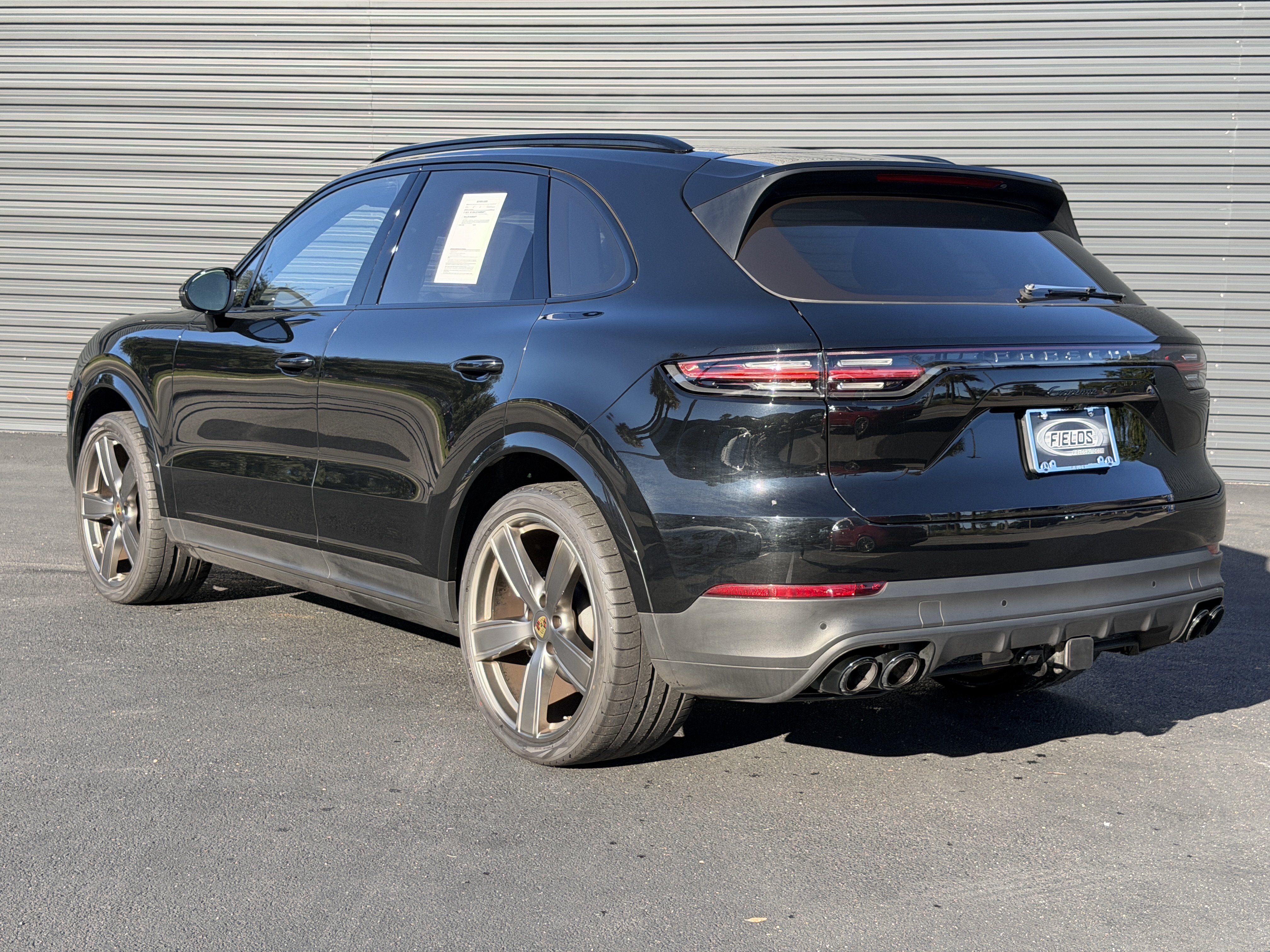 Used 2023 Porsche Cayenne S Platinum AWD/4WD image 3