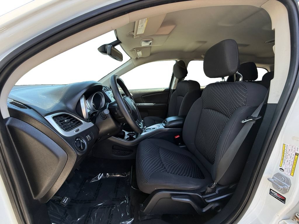 Used 2018 Dodge Journey SE w/ Blacktop Package FWD image 9